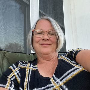 Meet your Posher, Veronica